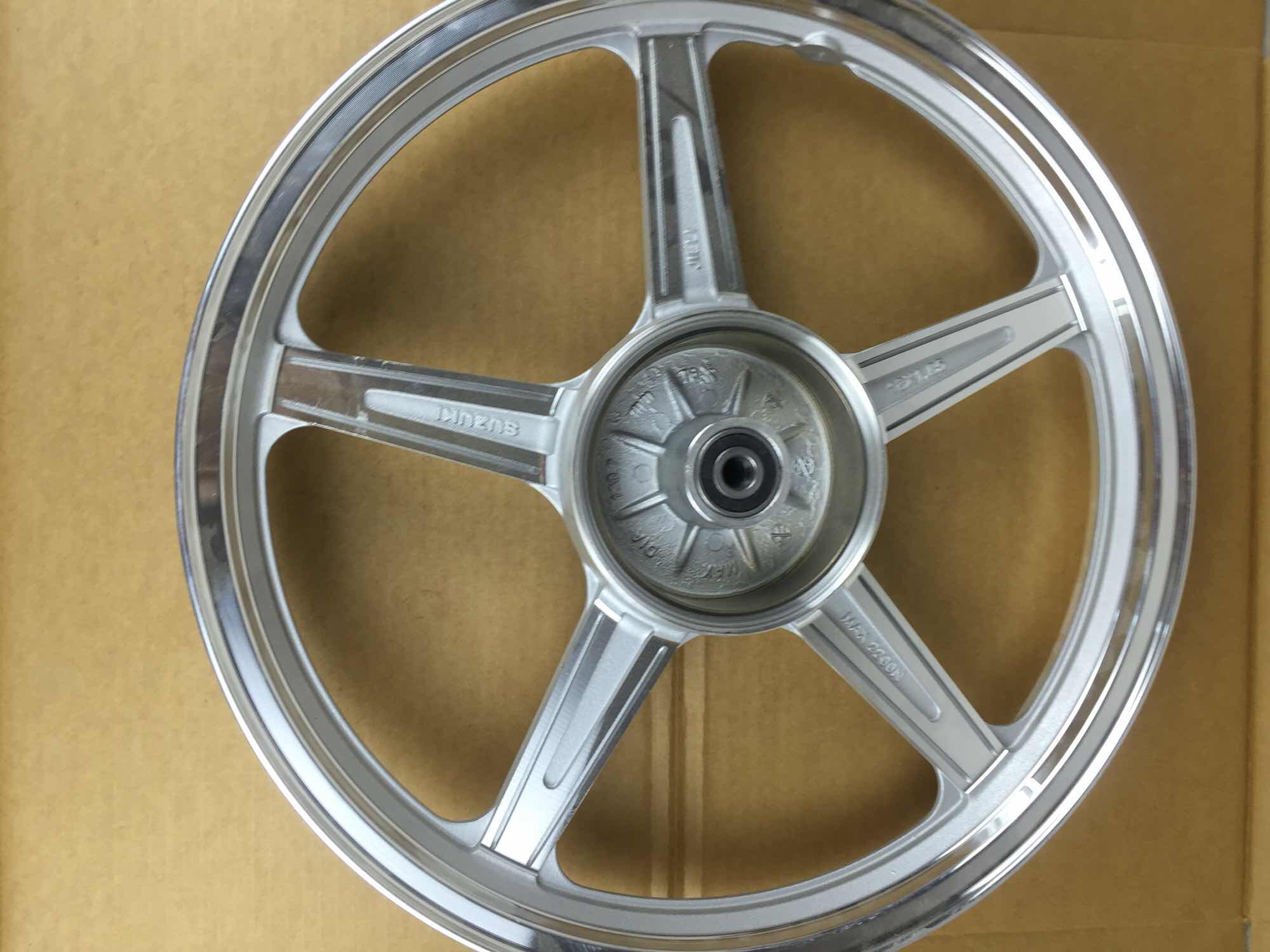 前轮轻骑铃木骏驰gt125轮毂qs125-5碟刹qs125-5c鼓刹摩托车轮毂