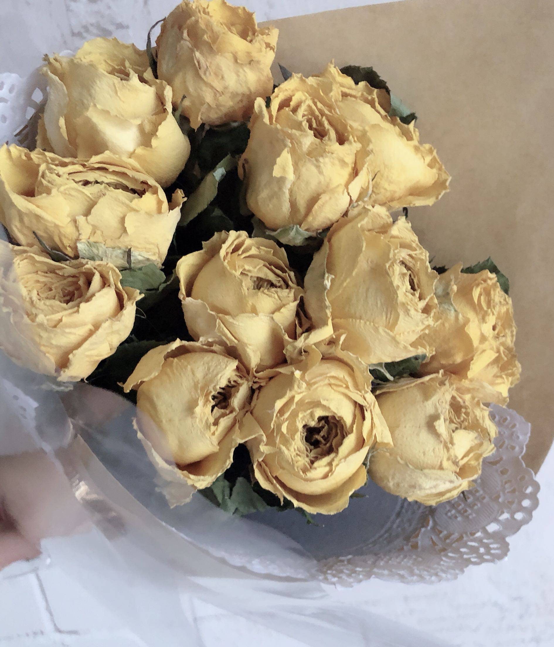 素雅皇冠黄玫瑰七夕情人生日礼物复古牛皮纸干花干花