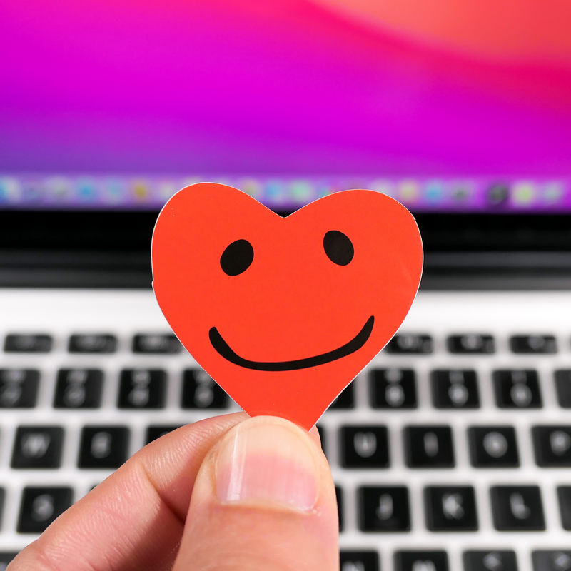 潮牌humanmade红色笑脸笔记本行李箱滑板冰箱贴纸笔记本个性小贴纸