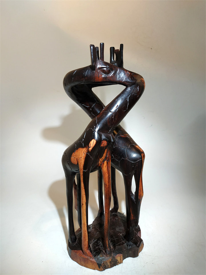 新款超值动物木雕长颈鹿非洲黑木原装进口家居会所木雕