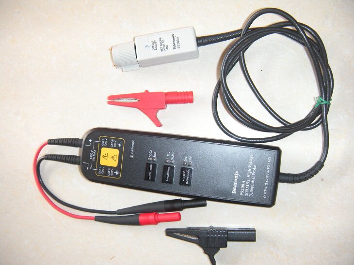 泰克示波器高压差分探头p5205a电压1300v示波器