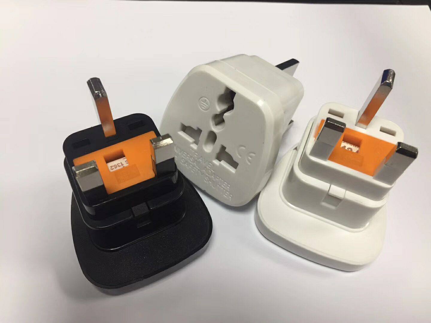 包邮头带插头转换13a250v保险英式方头带三脚港式转换插头