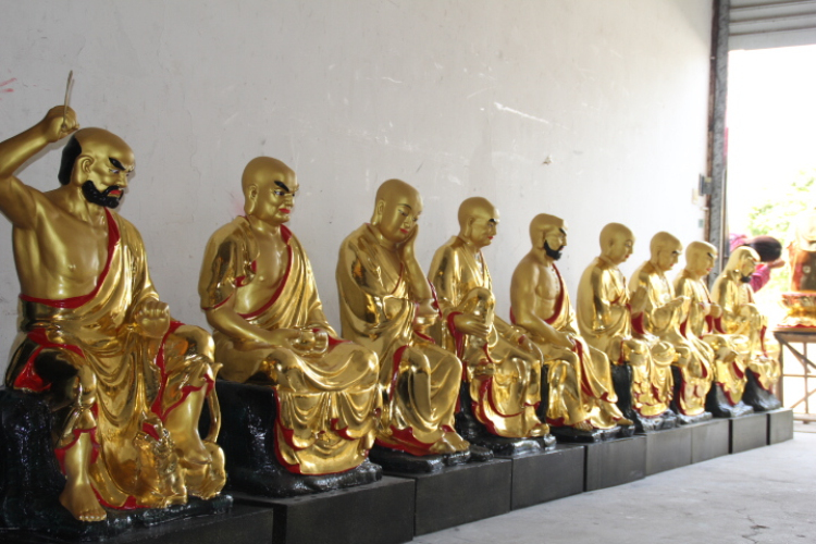 罗汉十八树脂佛像玻璃钢鎏金彩绘1米寺庙神像摆件