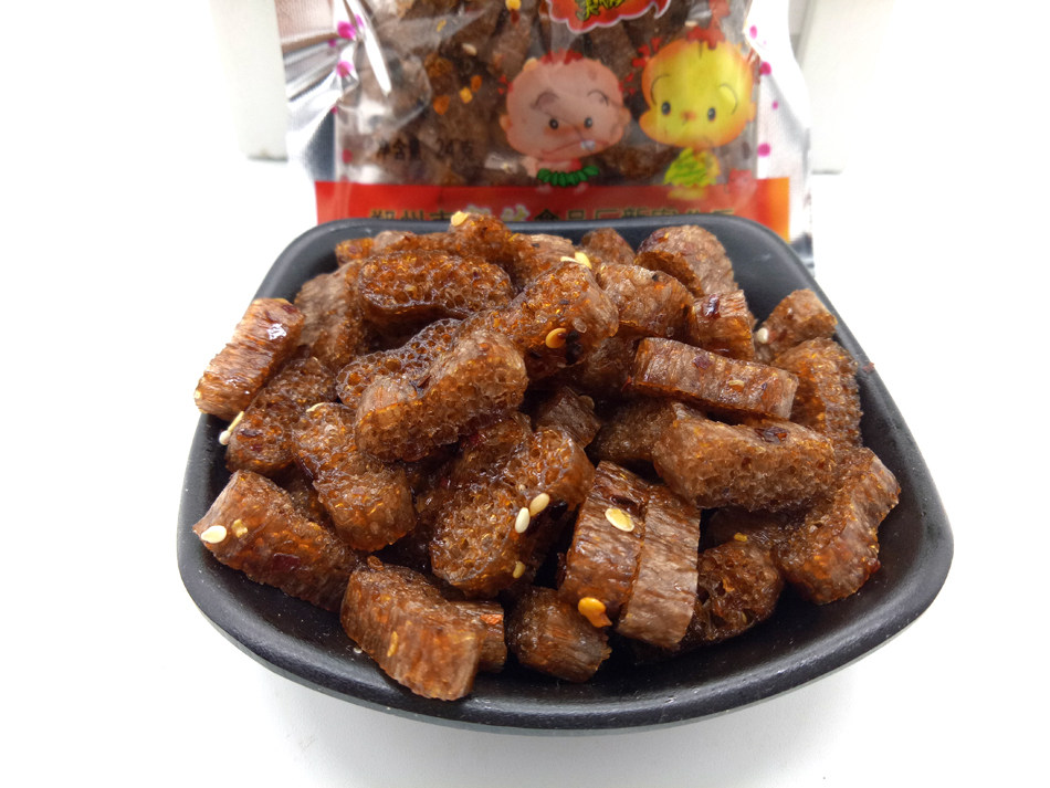 君仔素辣骨头辣条 24g*60袋 素食面筋8090后童年怀旧麻辣零食品