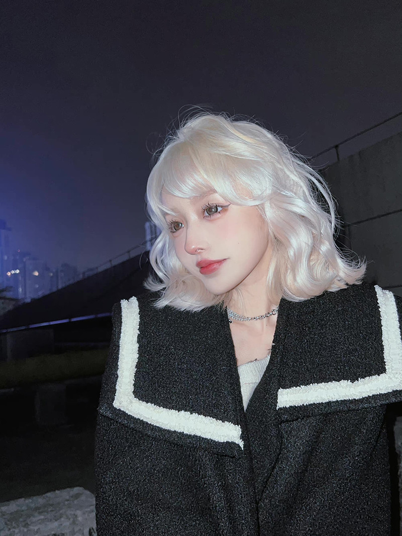 网红主播假发羊毛卷个性银白色短发锁骨自然短卷发日常整顶假发