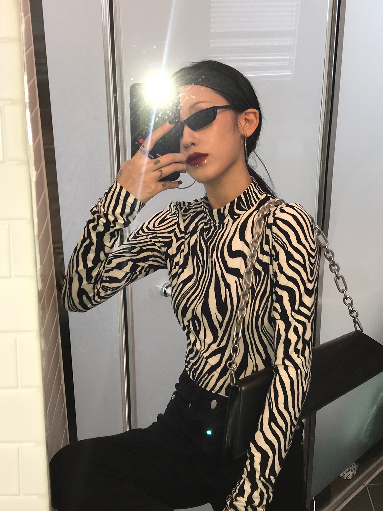 Acestudios 斑马纹t恤女长袖短款露脐港味修身百搭ins打底衫