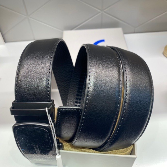 专柜正品森达牛皮皮带腰带2022年新款111352礼盒腰带