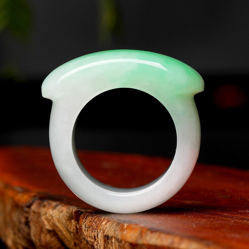 戒指祥祯跃马飞鞭天然翡翠飘绿马鞍男士玉雕大师戒指