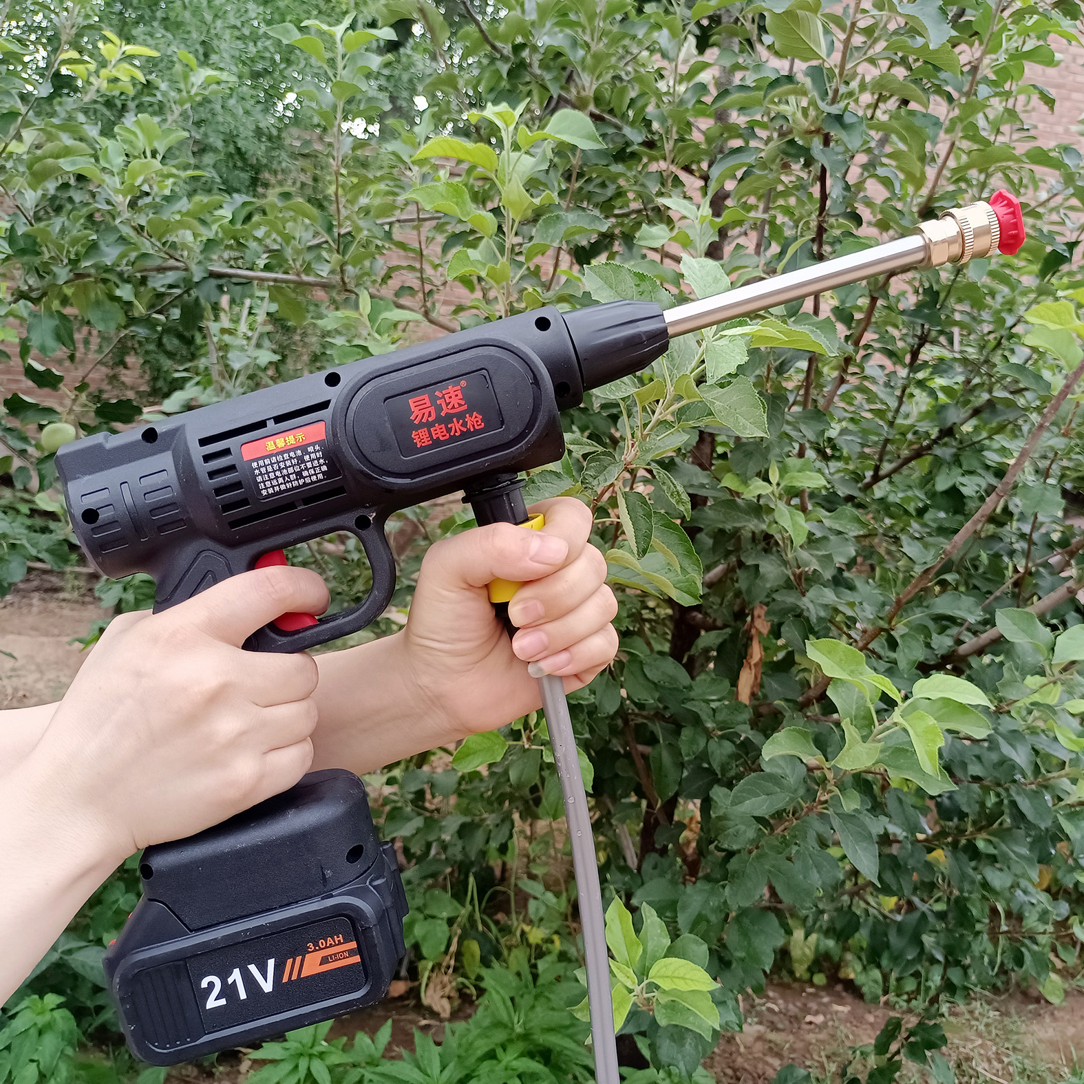 水枪喷枪易速锂电高压农用打药喷头可调雾化高压水枪