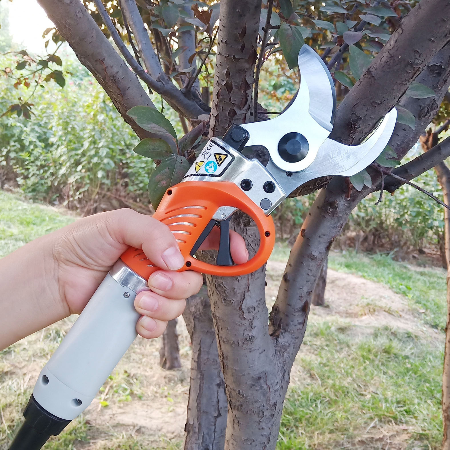 剪刀易速4.5公分电动修枝果树电剪充电式树枝园艺电剪