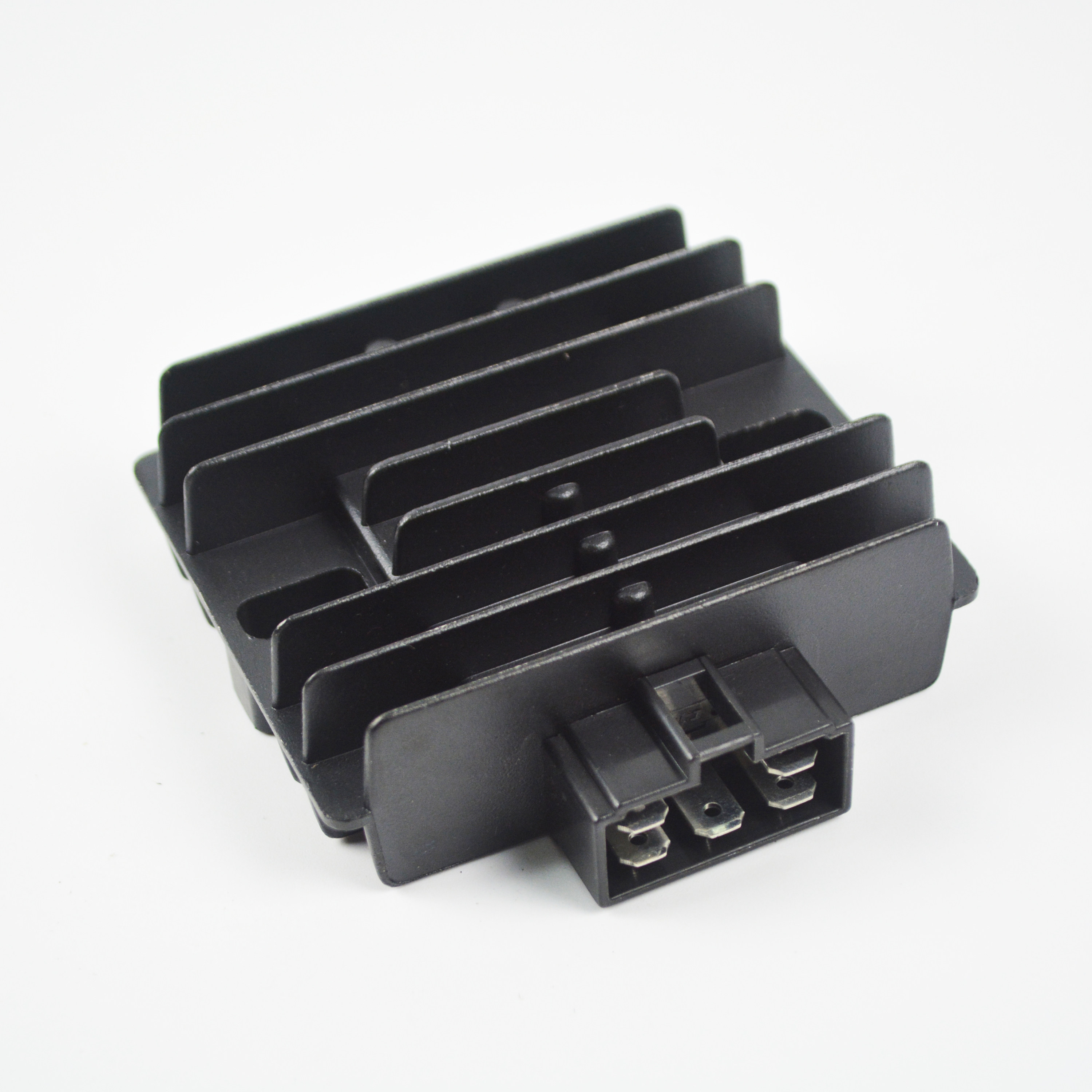 银钢摩托车yg150-22迷你三轮原厂配件调压整流器电瓶整流器