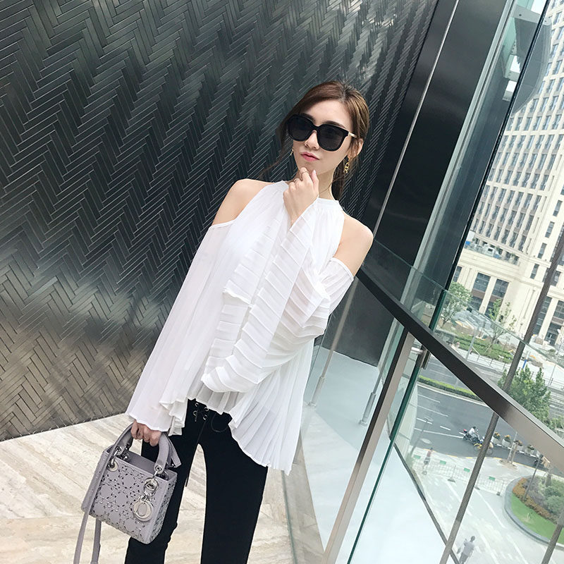 张米儿2018夏季新款百褶露肩雪纺衫气质宽松性感挂脖长袖防晒上衣