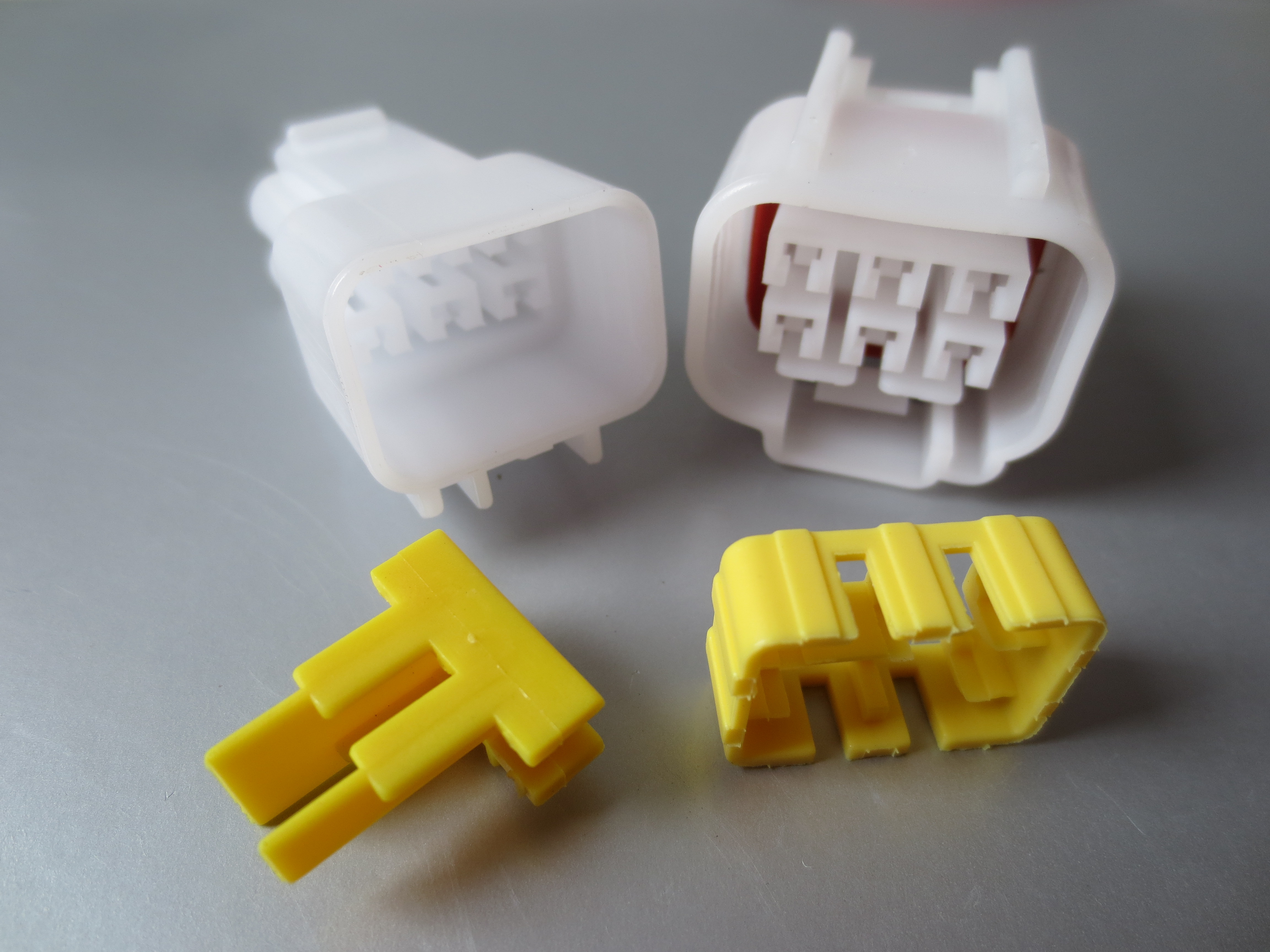 6p连接线汽车防水插头插座车用线束接插件护套车载电子产品配件