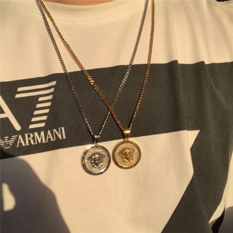 百搭新款潮牌人头像短款小项链 情侣个性大牌小吊坠潮流挂件挂坠