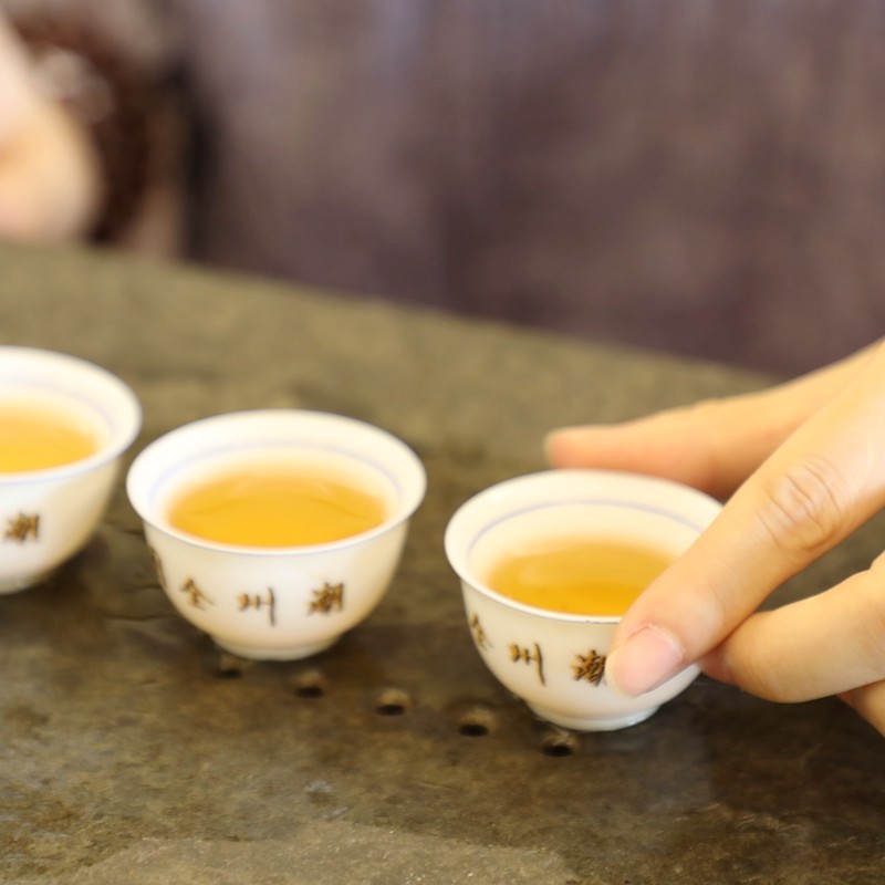 品茶香细回甘迷人优雅香气草兰老枞乌岽芝兰凤凰单丛