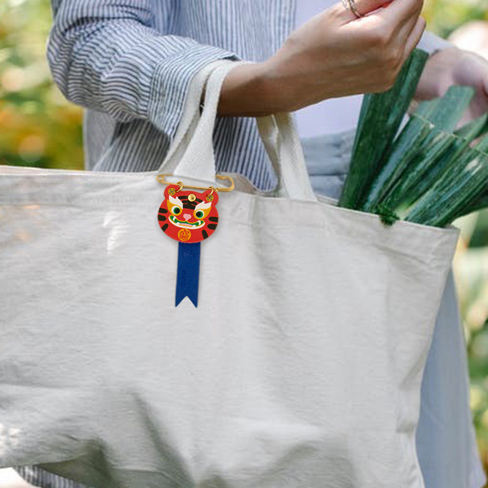 2022帆布包小礼情侣配饰徽章个性包袋帆布虎年胸针
