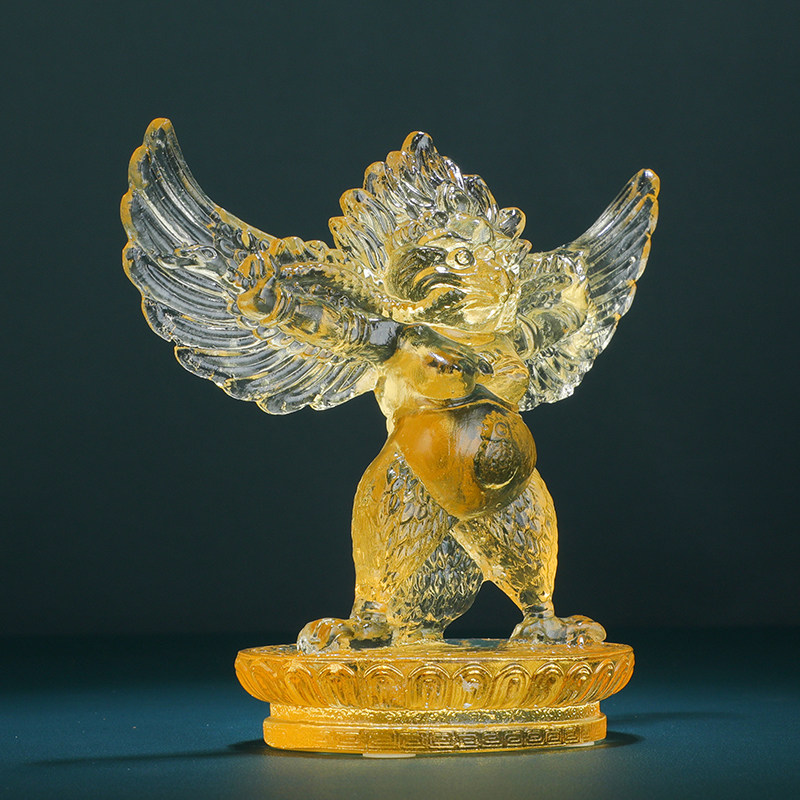 佛像藏传佛教用品琉璃大鹏金翅鸟密宗小供琥珀色10cm摆件