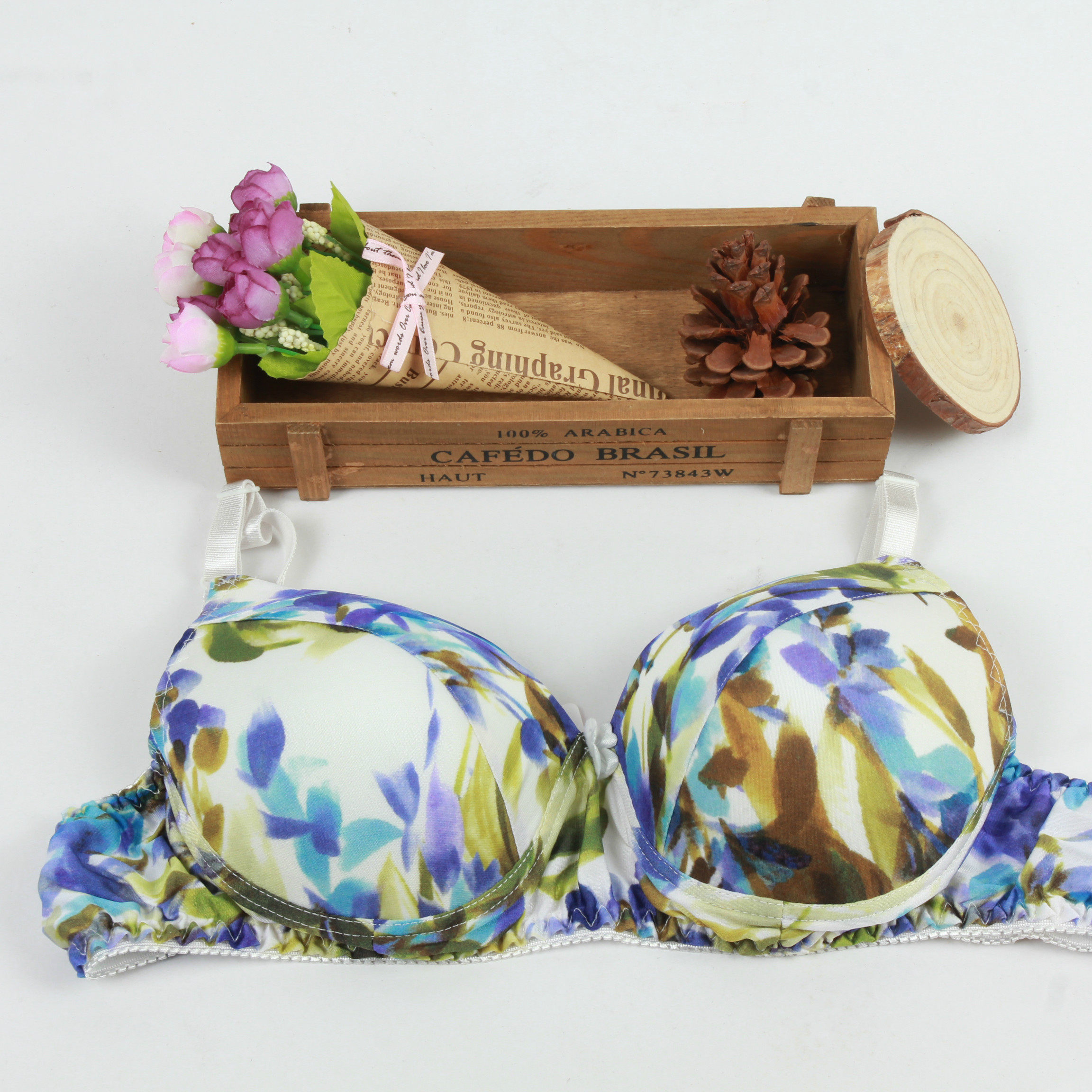 包邮桑蚕丝文胸 大码薄膜b杯42码纯色真丝内衣无钢圈简约运动胸罩