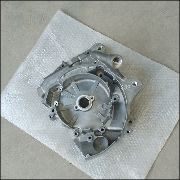 适用新大洲本田sdh125t2327283033梦魔戟右曲轴箱箱体摩托车发动机