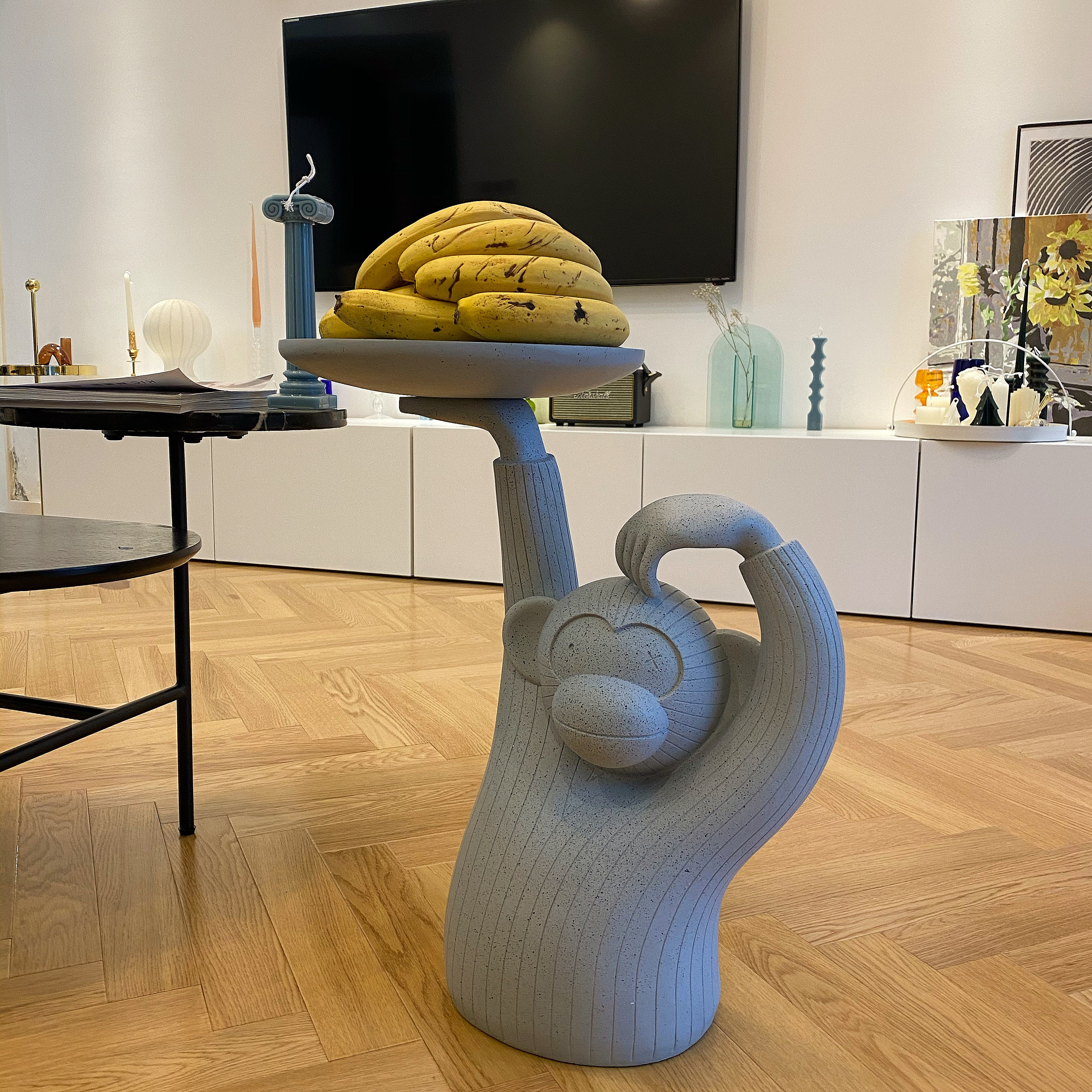 北欧设计师民宿样板房花园猴子托盘几角摆件角几