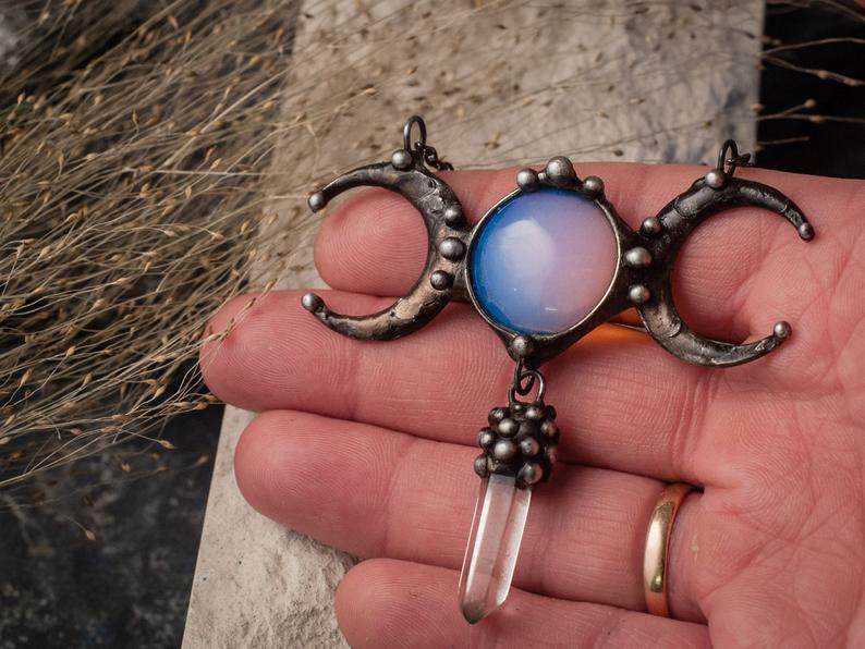 海外月亮吊坠月牙石月牙玻璃代购彩绘风彩波西米亚项链定制