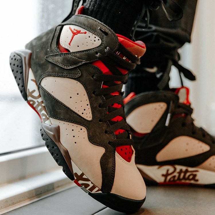 airjordan7xpattaaj7联名深棕麂皮涂鸦球鞋at3375200