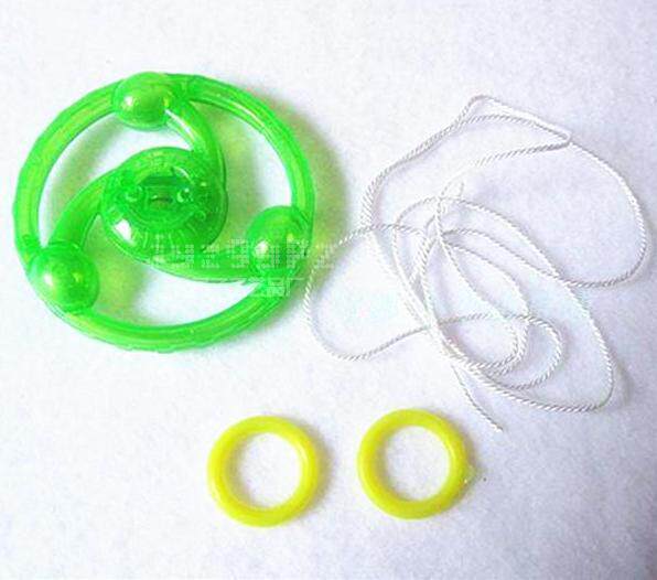 飞轮经典怀旧玩具拉线拉环闪光口哨发光陀螺陀螺