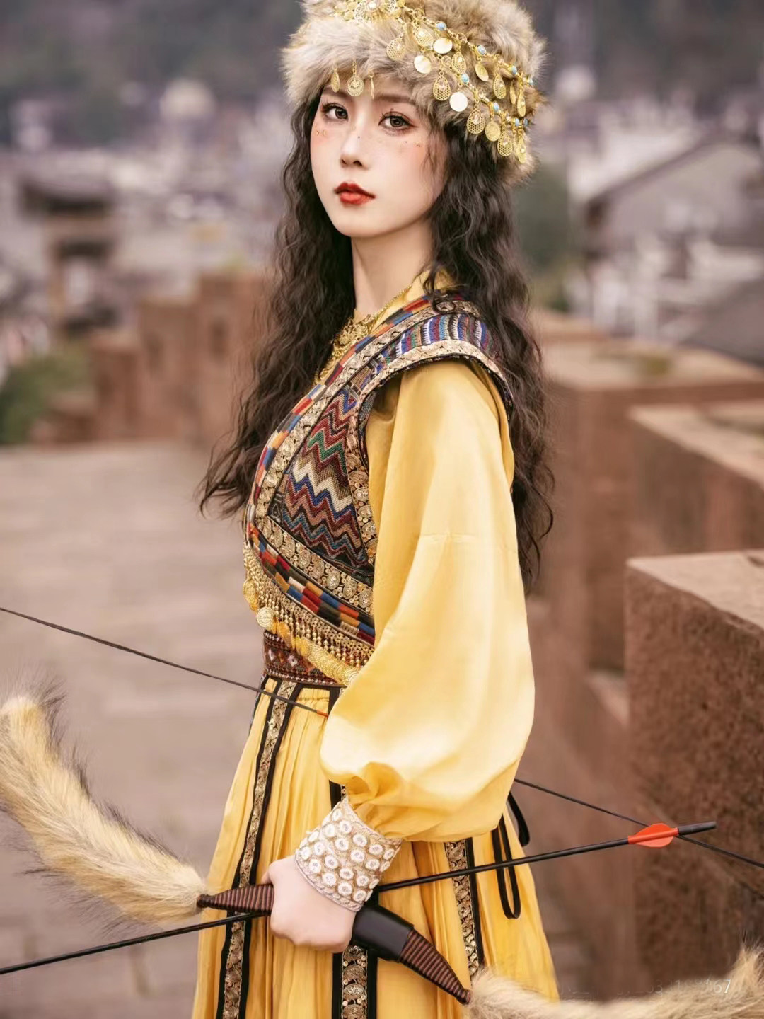 古国马甲旅拍西域金饰重工腰带长裙上衣公主民族服装