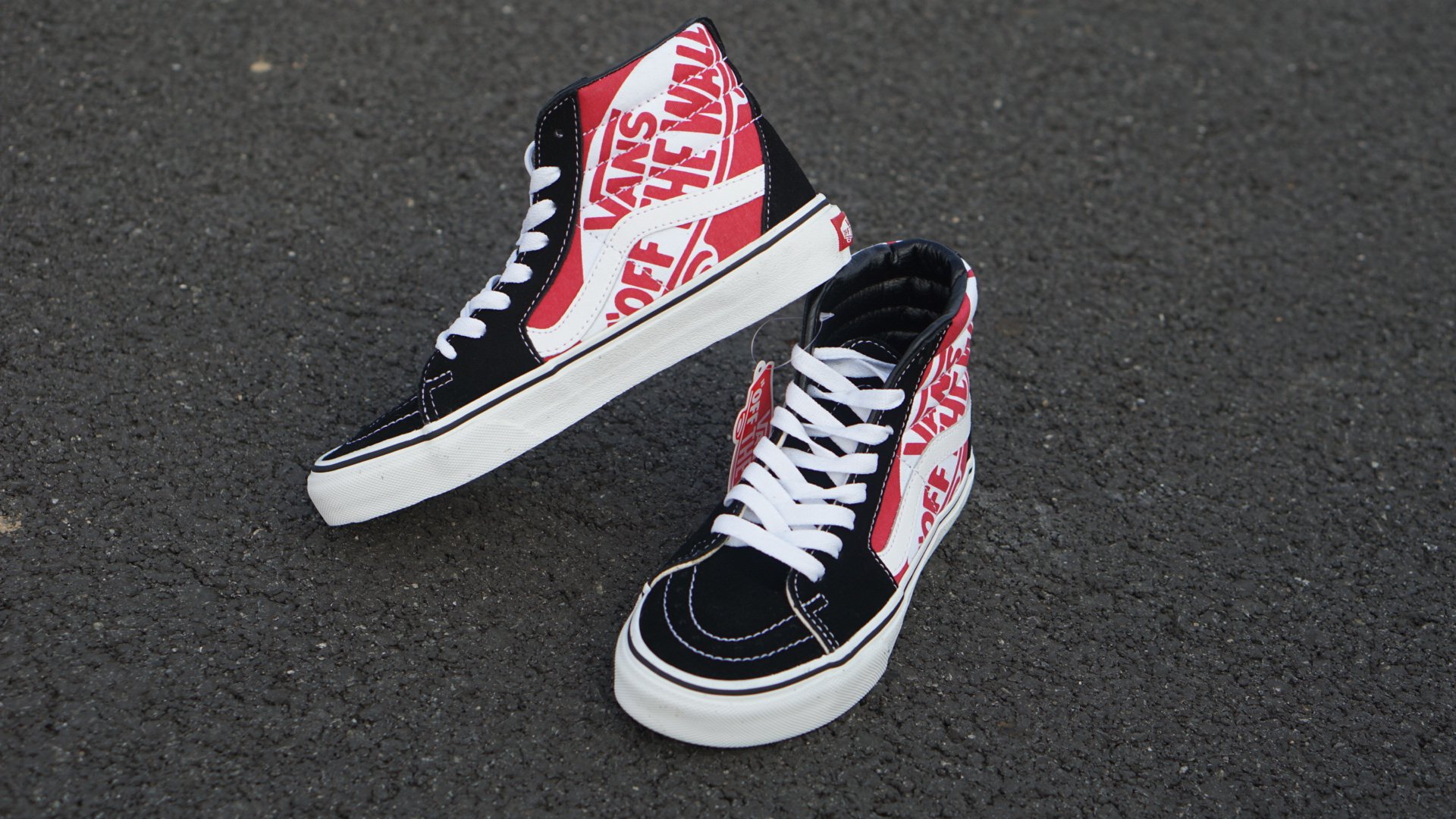 vanssk8hi黑红拼接logo印花条纹休闲板鞋vn0a4bv6v3t板鞋