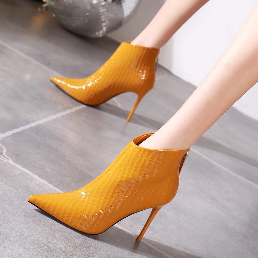 短靴2022年秋冬季新款尖头高跟鞋细跟蛇皮气质百搭时装靴