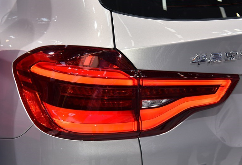 宝马新款x3g08尾灯总成大灯后部照明灯防追尾灯