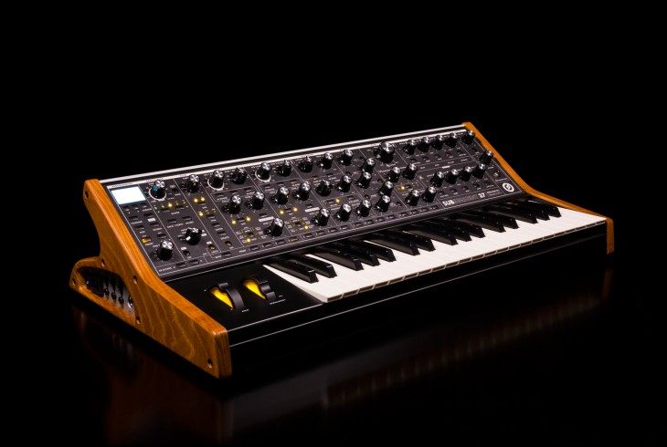 moog合成器subsequent37subsequent25模拟电子合成器