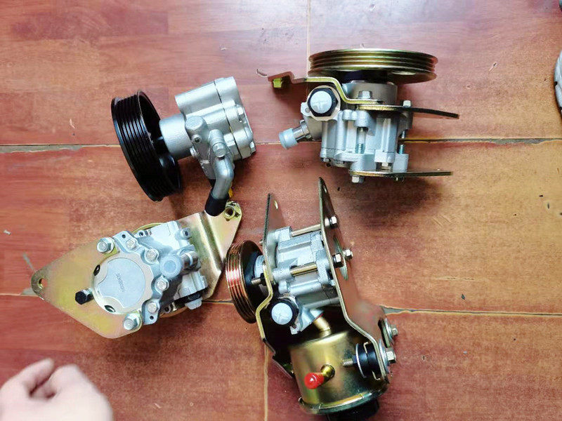 吉利金刚自由舰远景汽车液压转向方向助力方向助力泵