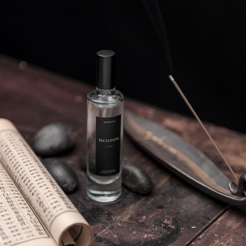 mirryna墨山焚香苦艾小众原创调香沙龙香水水香空气芳香剂