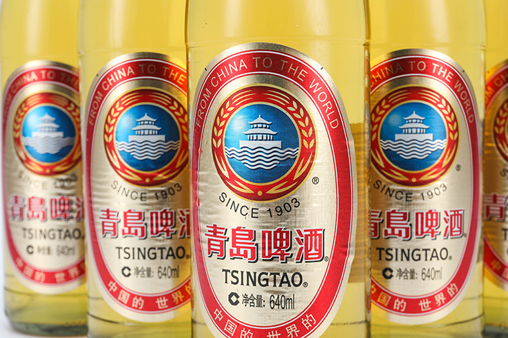 山东特产青岛啤酒大白白金640ml12瓶口感细腻快递啤酒