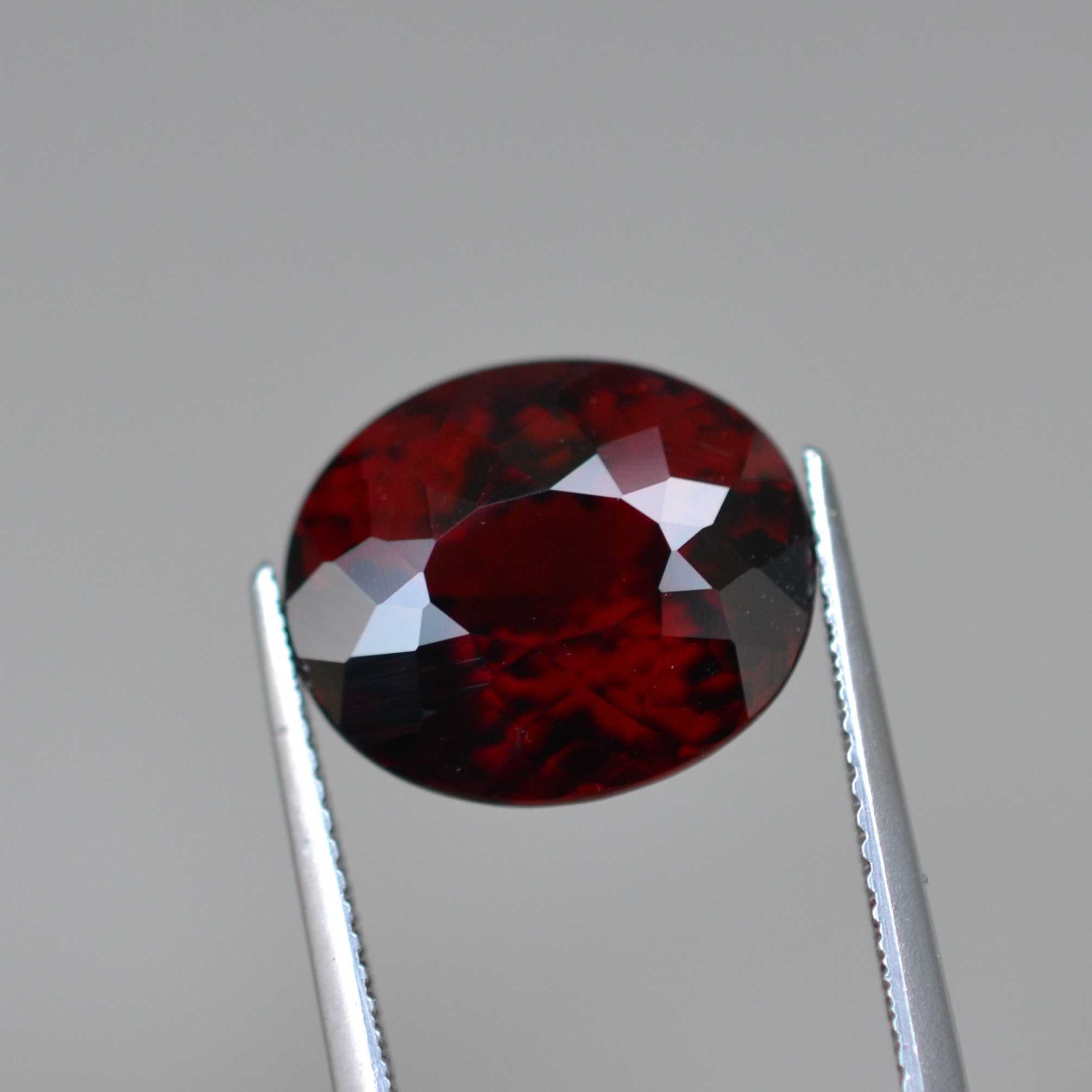 超大颗天然铁镁铝石榴石裸石12*14毫米12ct净度好血红色满火包邮