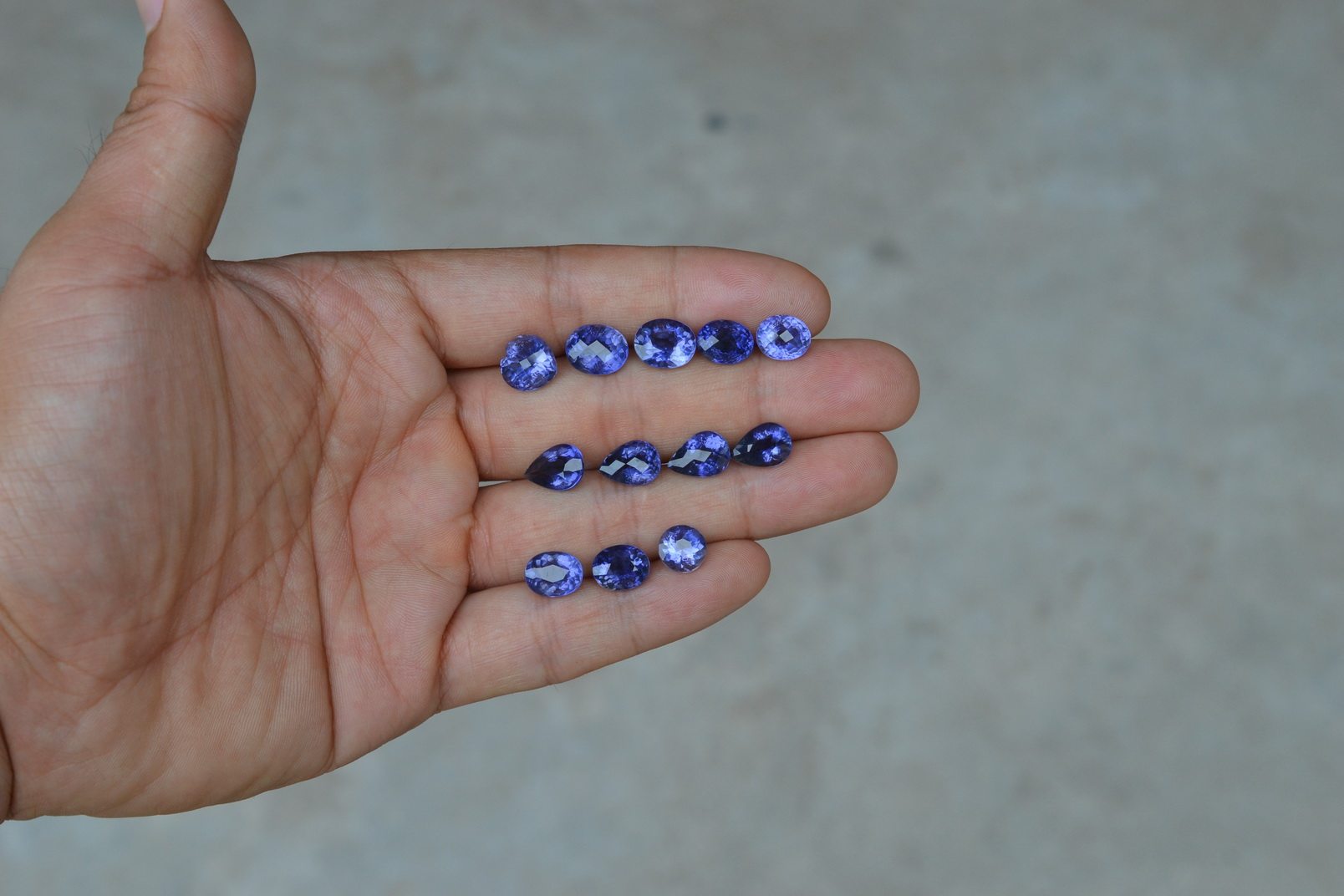 天然浅蓝色青石裸石戒面净度颜色漂亮火彩超闪其他