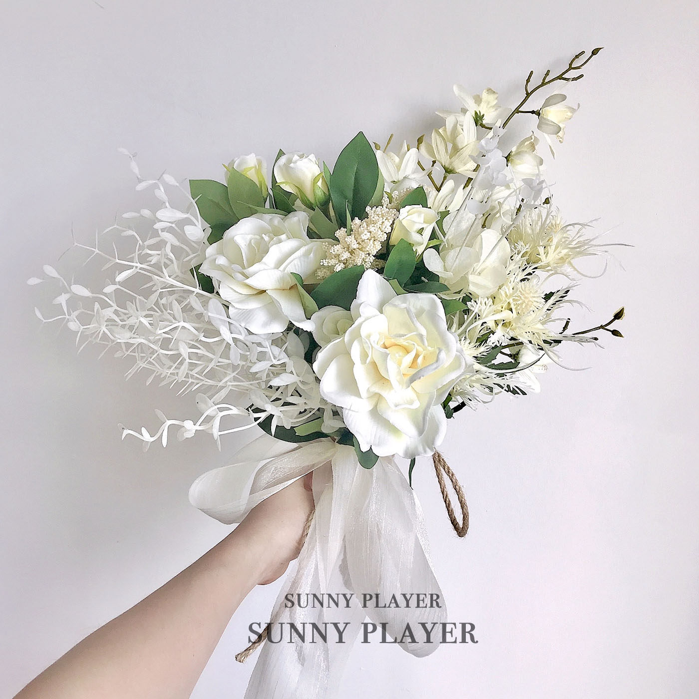 手捧花新娘结婚白色绿色森系花球高档拍照道具婚纱照仿真花束韩式