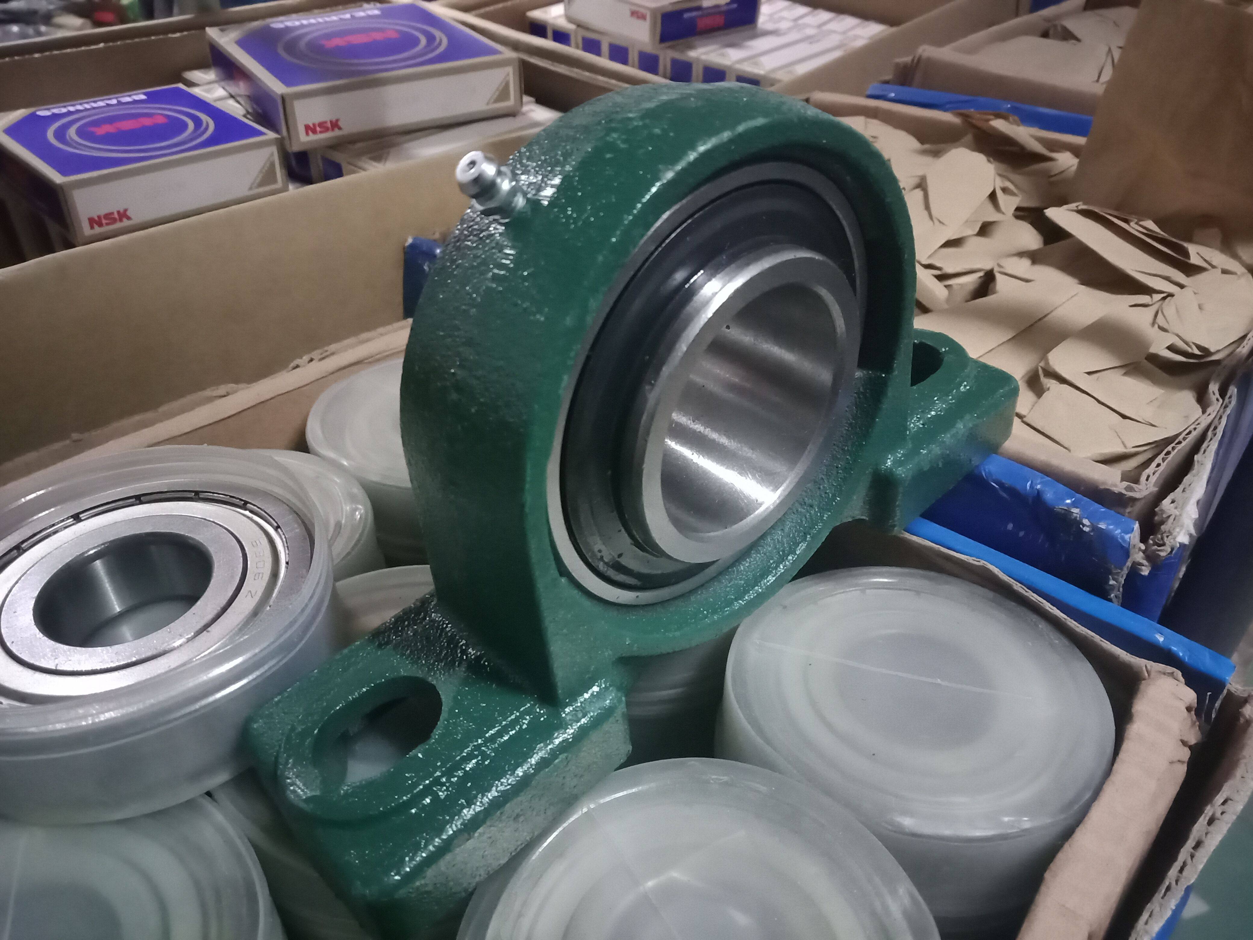 轴承uc209球面球型面带立式座批外球面球轴承