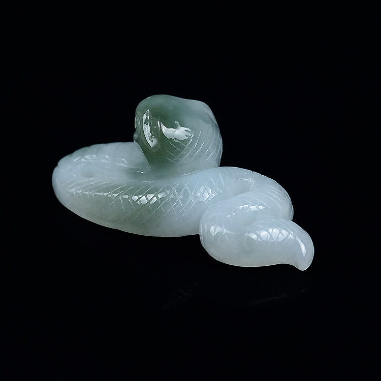 天然飘花翡翠眼镜蛇吊坠缅甸玉石男女女款立体颈饰