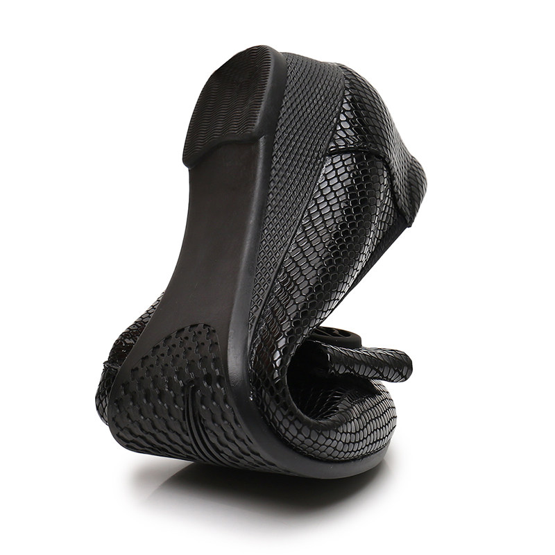 登云女鞋夏季妈妈皮鞋单鞋软女士中年真皮新款单鞋