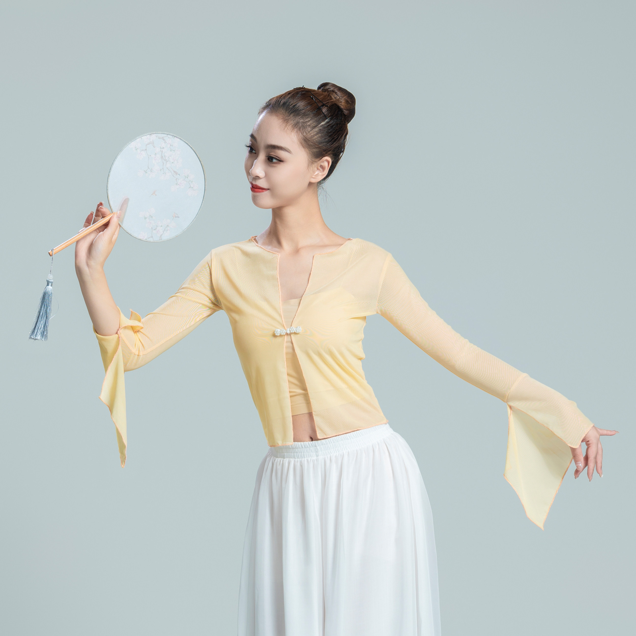 现代舞上衣舞蹈服纱民族民间形体训练成人练功古典舞服