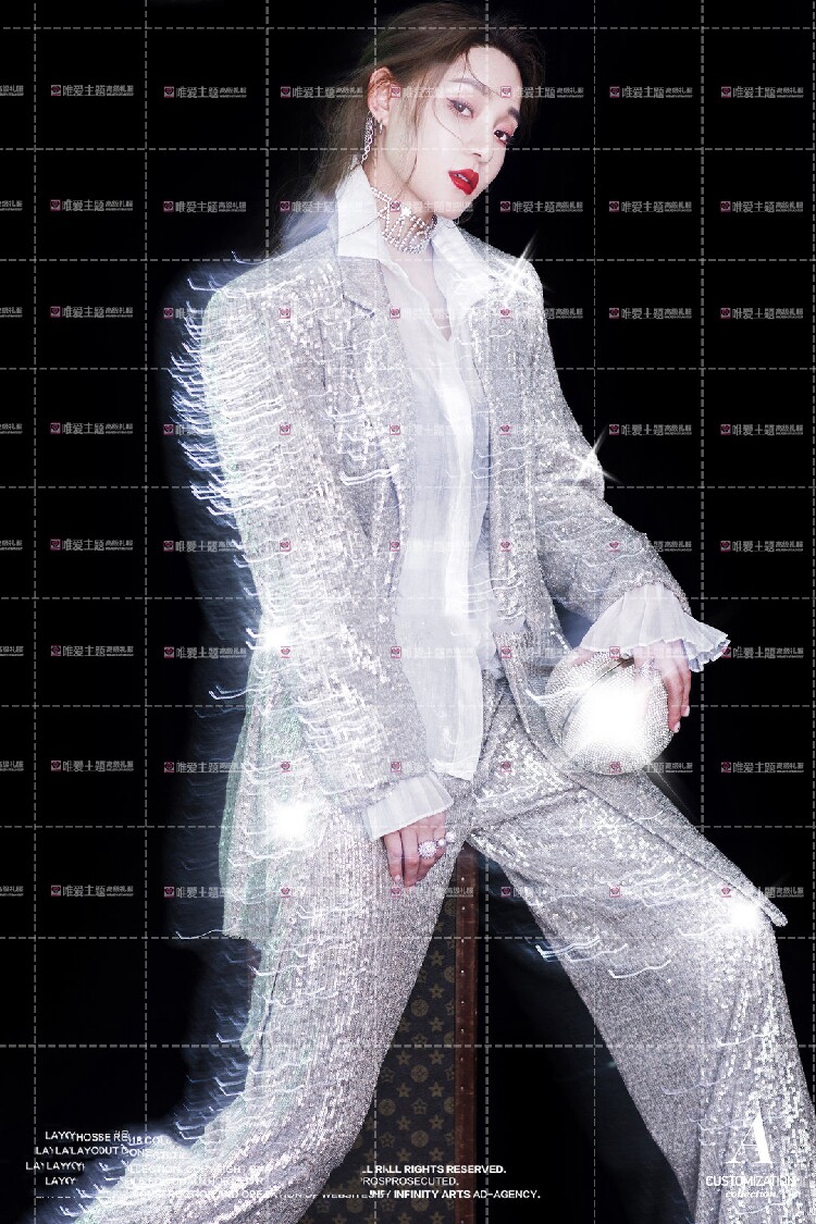新款影楼摄影工作室主题写真个性杂志艺术照女宽松银色西装拍摄服