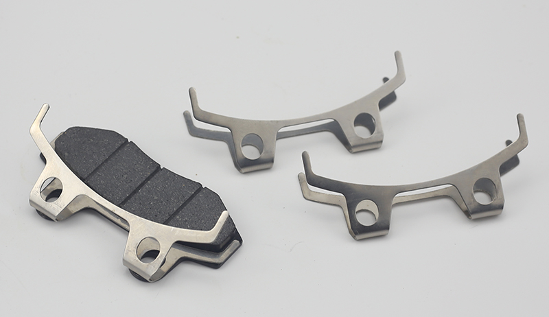 tbt电动车碟刹下配件卡钳卡簧自动分离器刹车片弹簧电动车刹车装置