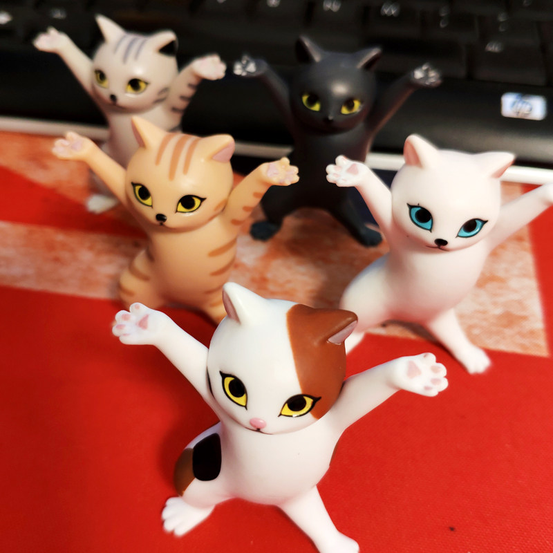 现货日本qualia猫猫网红妖娆猫咪笔架可爱骚姿小猫仿黑人抬棺组合盲盒