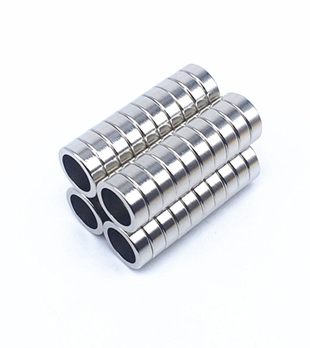 磁珠 铁氧体磁芯t4*2*2mm空心磁珠 小磁通 管脚抗干扰滤波小磁环