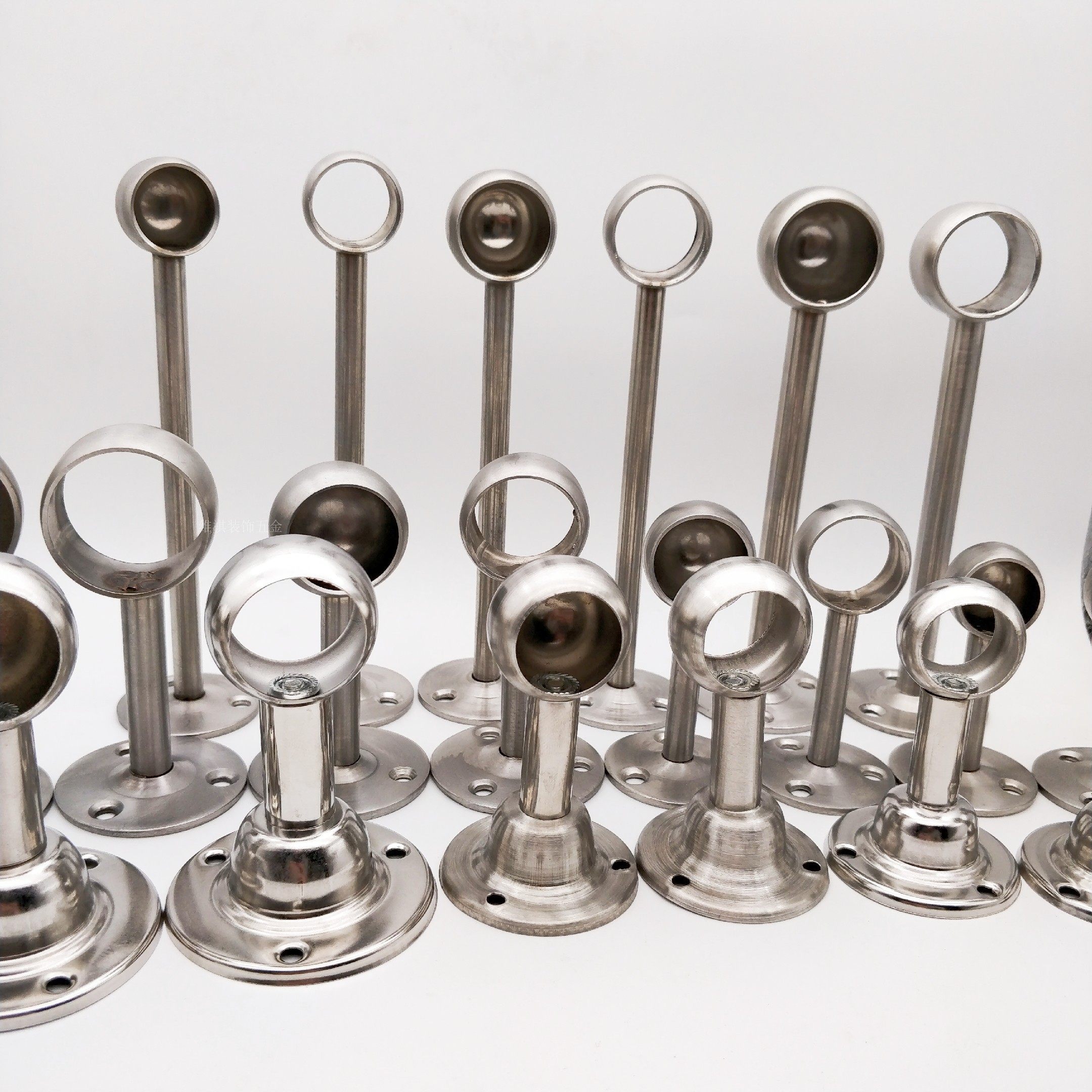 管座不锈钢法兰圆头座衣杆座衣柜挂衣圆管卫生间毛巾顶座