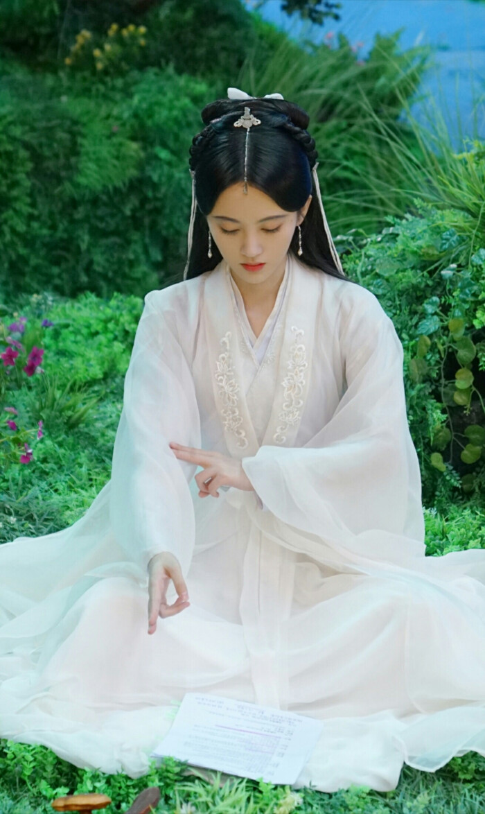 白娘子鞠婧祎同款芸溪汉服白色超仙飘逸仙女古装民族服装