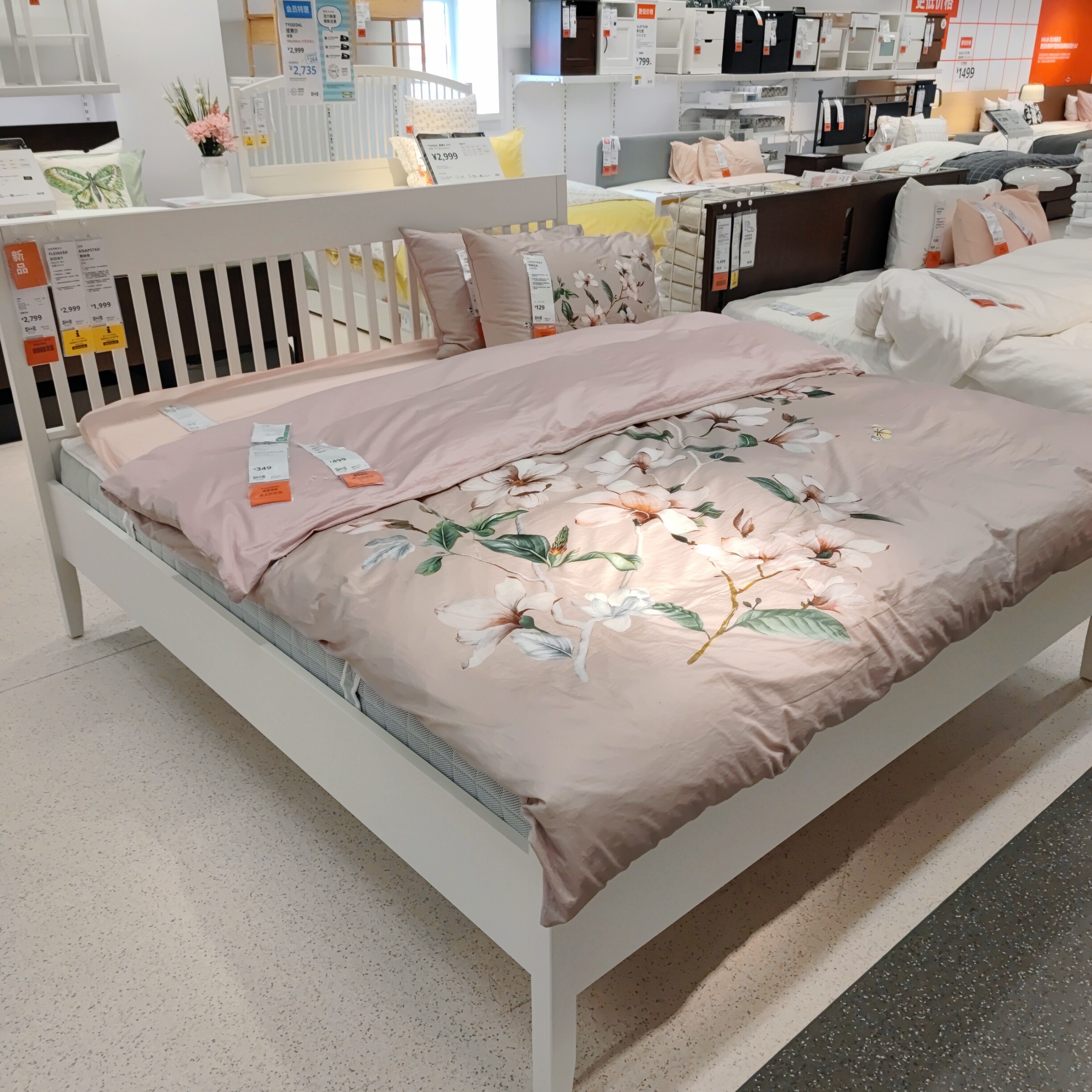 国内宜家宜家宜宜达实木床架双人床ikea家具代购床架