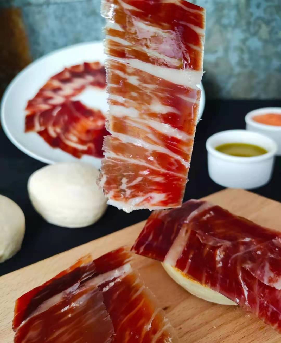 火腿西班牙原装进口伊比利亚黑猪手工切片80g即食全国火腿